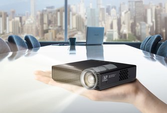 Photo 3× projektor do kancelárie do 500 eur