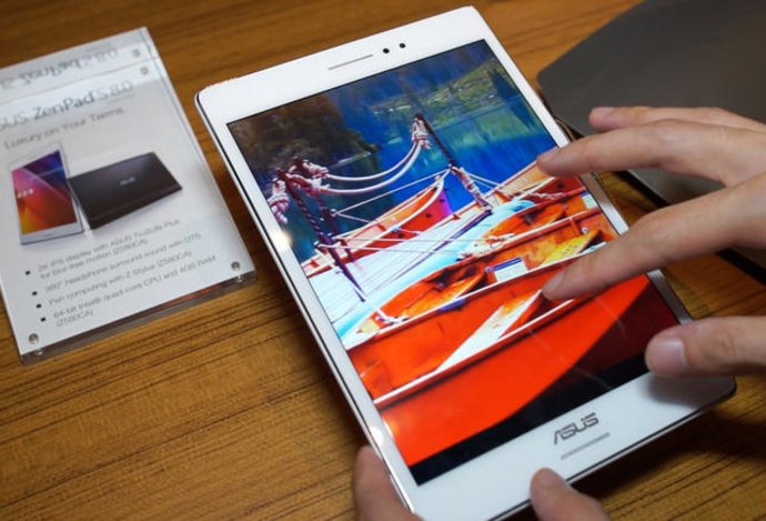 Photo ASUS ZenPad S 8.0 (Z580C)