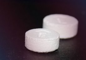 Photo Prichádzajú ultra rozpustné lieky z 3D tlačiarní. Prehĺtanie tabletiek sa stane minulosťou