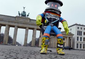 Photo USA: Zničili robota hitchBOTa, ktorý cestoval stopom