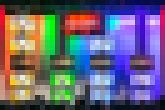 Photo Sharp má 5,5-palcový displej LCD s rozlíšením 3840 × 2160 pixelov a 806 ppi 