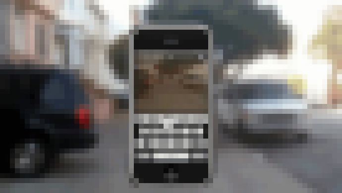 Photo Apple chce zjednodušiť písanie SMSiek počas chôdze. Na displeji bude zobrazovať okolitý svet.