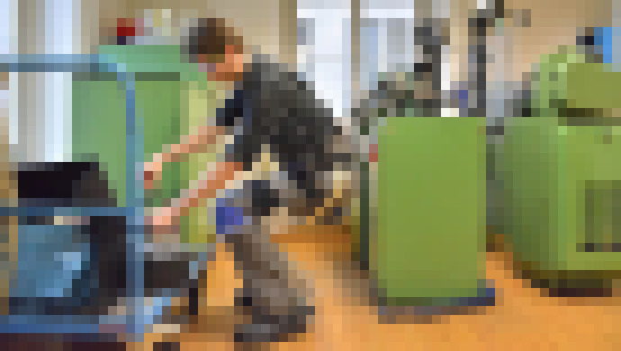 Photo Zariadenie, ktoré vás prekvapí. Švajčiari vymysleli nositeľnú stoličku.