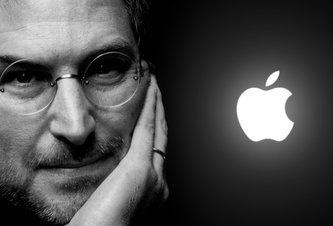 Photo Apple si uctil pamiatku Steva Jobsa