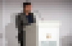 Photo Telefón pre nevidiacich s Braillovým písmom