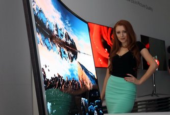 Photo Zakrivený OLED televízor spoločnosti Samsung získal ako prvý na svete certifikát za kvalitu zobrazenia