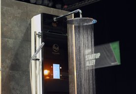 Photo e-Shower: Ekologická sprcha používajúca vodu stále dookola. Jej úspora vás nadchne