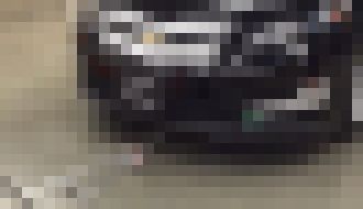 Photo Video: Šesť malých robotických mravcov utiahne 1,8-tonové auto