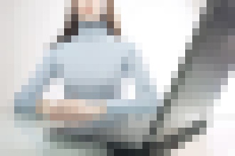 Photo Ženy programujú lepšie, existuje však zaujatosť proti nim