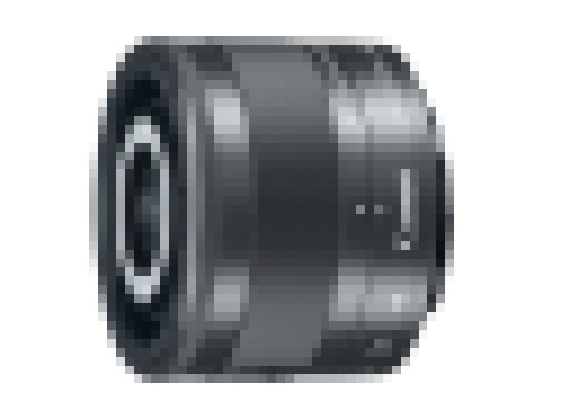 Photo Canon má prvý makroobjektív so zabudovaným LED svetlom na snímky zo vzdialenosti už 15 mm