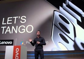 Photo Lenovo Tech World 2016: Ohybný smartfón a tablet, smart topánky, prvý phablet s technológiou Tango a modulárne telefóny