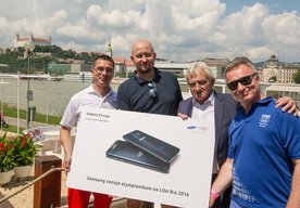 Photo Slovenskí olympionici sú do Ria vyzbrojení limitovanou edíciou telefónov Galaxy S7 edge Olympic Games