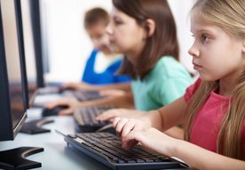 Photo Viete, kedy a čo robí vaše dieťa na počítači?