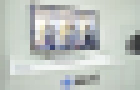 Photo Môžeme sa tešiť. Sharp ukázal 8K monitor s rozlíšením 7680 × 4320 pixelov, frekvenciou 120 Hz a HDR