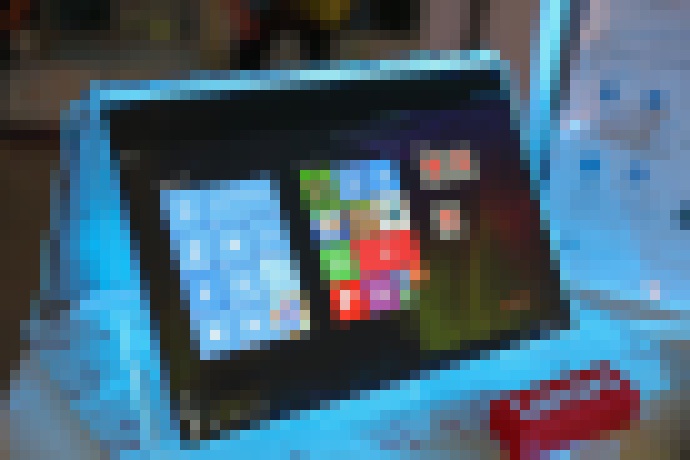 Photo Lenovo Yoga Book a Lenovo Yoga 910 prichádzajú na slovenský trh