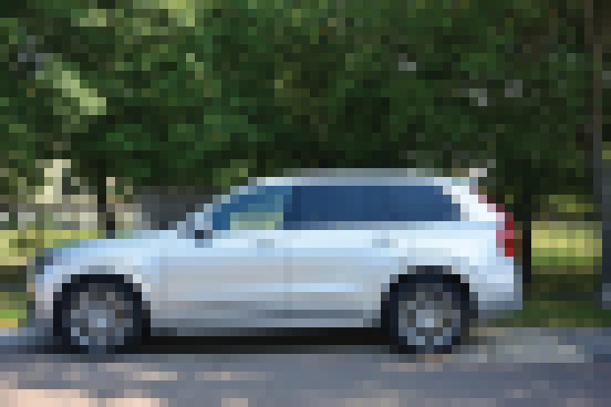 Photo Bezpečnosť a asistenčné technológie Made in Sweden: Volvo XC90 d5 AWD Inscription 7s