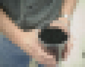 Photo Prelom vo výrobe lacného grafénu. Vedci našli spôsob na masovú výrobu grafénu pomocou štartovacej sviečky z auta 