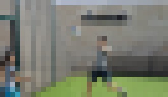 Photo Vreckový dron Selfly môžete nosiť stále so sebou. Poslúži aj ako kryt telefónu 