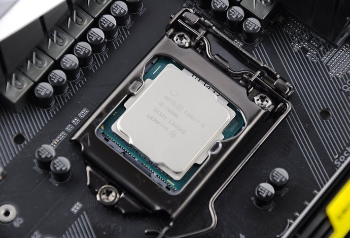 Photo Procesor Intel Core i5-7600K (Kaby Lake): V znamení multimédií  a vysokých frekvencií