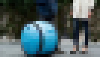 Photo Koniec ťahaniu ťažkých nákupných tašiek. Nákladný robot Gita ich odnesie za vás  