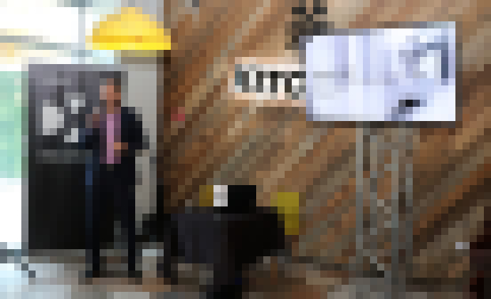 Photo HPE Enterprise Services + CSC = DXC Technology  