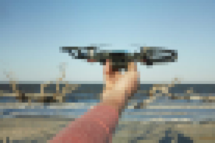 Photo Nový selfie dron DJI nepotrebujete smartfón ani samostatný ovládač. Dá sa ovládať len mávaním rukou.  