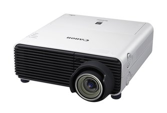Photo Canon XEED WUX500ST – nový kompaktný, efektívny a univerzálny inštalačný projektor s krátkou projekčnou vzdialenosťou 