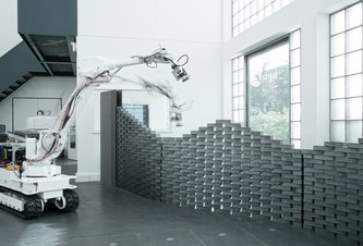 Photo Roboty sú pripravené obsadiť voľné pracovné miesta v stavebníctve 