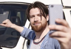Photo Muži sú väčšími fanúšikmi selfies než ženy