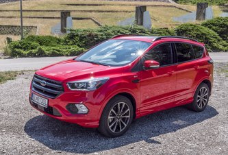 Photo Recenzia: Ford Kuga 2.0 TDCi ST Line