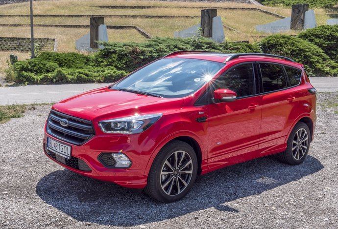 Photo Recenzia: Ford Kuga 2.0 TDCi ST Line