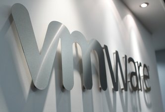 Photo ČR: Bankové domy zavádzajú najmodernejšie informačné technológie, ukázal prieskum spoločnosti VMware