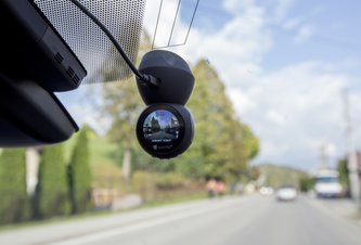 Photo Navitel R1000: Malé rozmery s veľkými možnosťami 