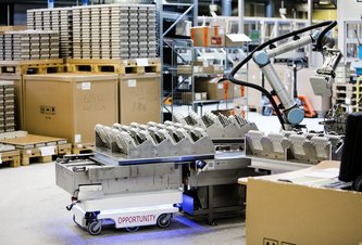 Photo Mobile Industrial Robots splnil svoje rastové plány s 300% skokom tržieb za rok 2017