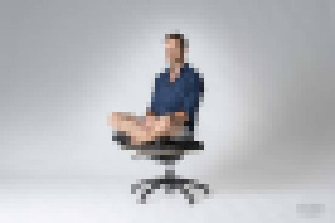 Photo Neseda: Unikátna stolička pre „neposedníkov“ 