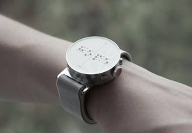 Photo CZ: Alza priviezla do ČR a SR inteligentné hodinky s Braillovým písmom