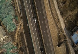 Photo Made in China: Hightech diaľnica bude nabíjať auto počas jazdy