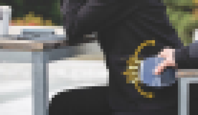 Photo Ako podvodníci skenujú platobné karty a dokážu ukradnúť údaje len tým, že stoja vo vašej blízkosti. A ako im v tom zabrániť