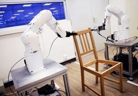 Photo Robot sa naučil samostatne poskladať stoličku IKEA. Trvalo mu to len 20 minút