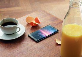 Photo Prémiový inteligentný telefón Nokia 8 Sirocco dostupný na Slovensku
