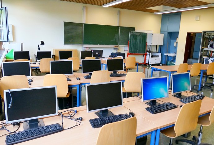 Photo ALPI: Vypnutie centrálneho internetu pre školy je vo verejnom záujme