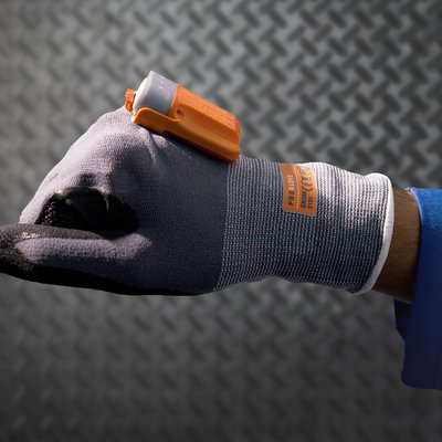 Nextech | CZ: DB Schenker v Nemecku predstavil inteligentné rukavice na ...