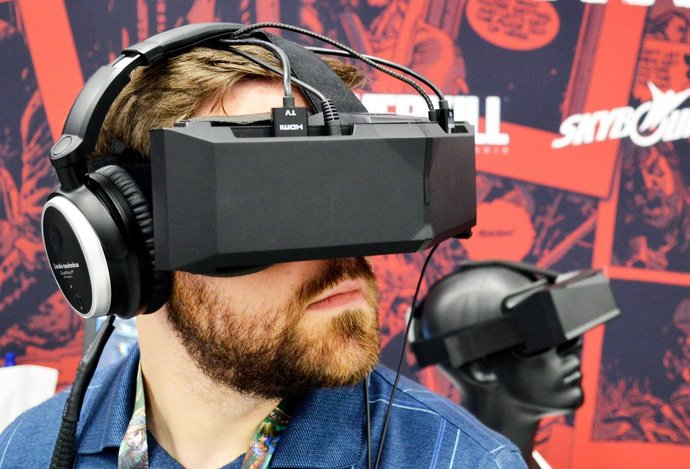 Photo CZ: Spoločnosť StarVR predstavuje najpokročilejší headset pre virtuálnu realitu na svete s integrovaným sledovaním pohybu očí