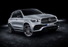 Photo Nanovo premyslený Mercedes-Benz GLE určuje trend SUV