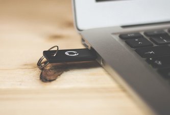 Photo Tipy, triky a návody: Ako na USB kľúč uložiť väčšie súbory ako 4 GB bez nutnosti formátovania?