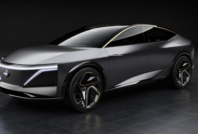 Photo Nissan predviedol IMs – koncept luxusného športového sedanu s elektrickým pohonom