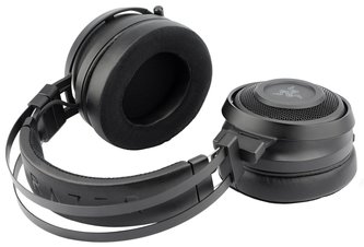 Photo Recenzia: Razer Nari - Bez haptiky, ale o to výhodnejšie 