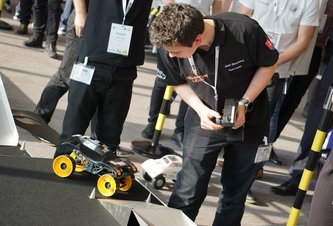 Photo Študenti z košického gymnázia vyhrali účasť na svetovom finále súťaže Land Rover 4x4 Technology Challenge