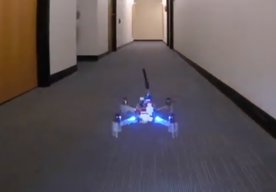 Photo Dron ovládaný UI, dokázal lietať po chodbách, ktoré predtým nevidel