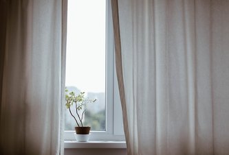 Photo IKEA vytvorila špeciálnu záclonu, ktorá dokáže vyčistiť vzduch vo vašej domácnosti 
